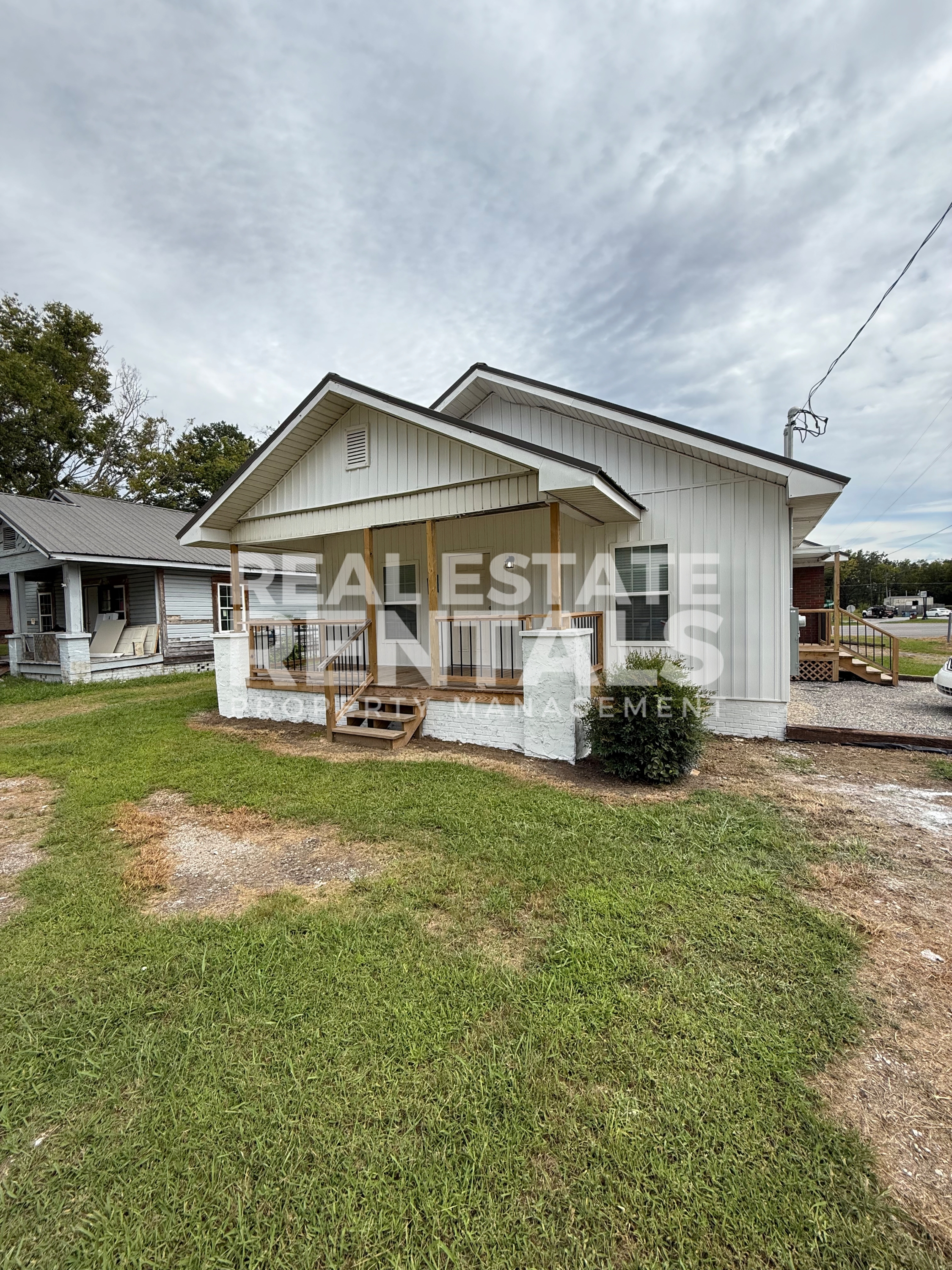 #51: 207 Ewing Avenue - B